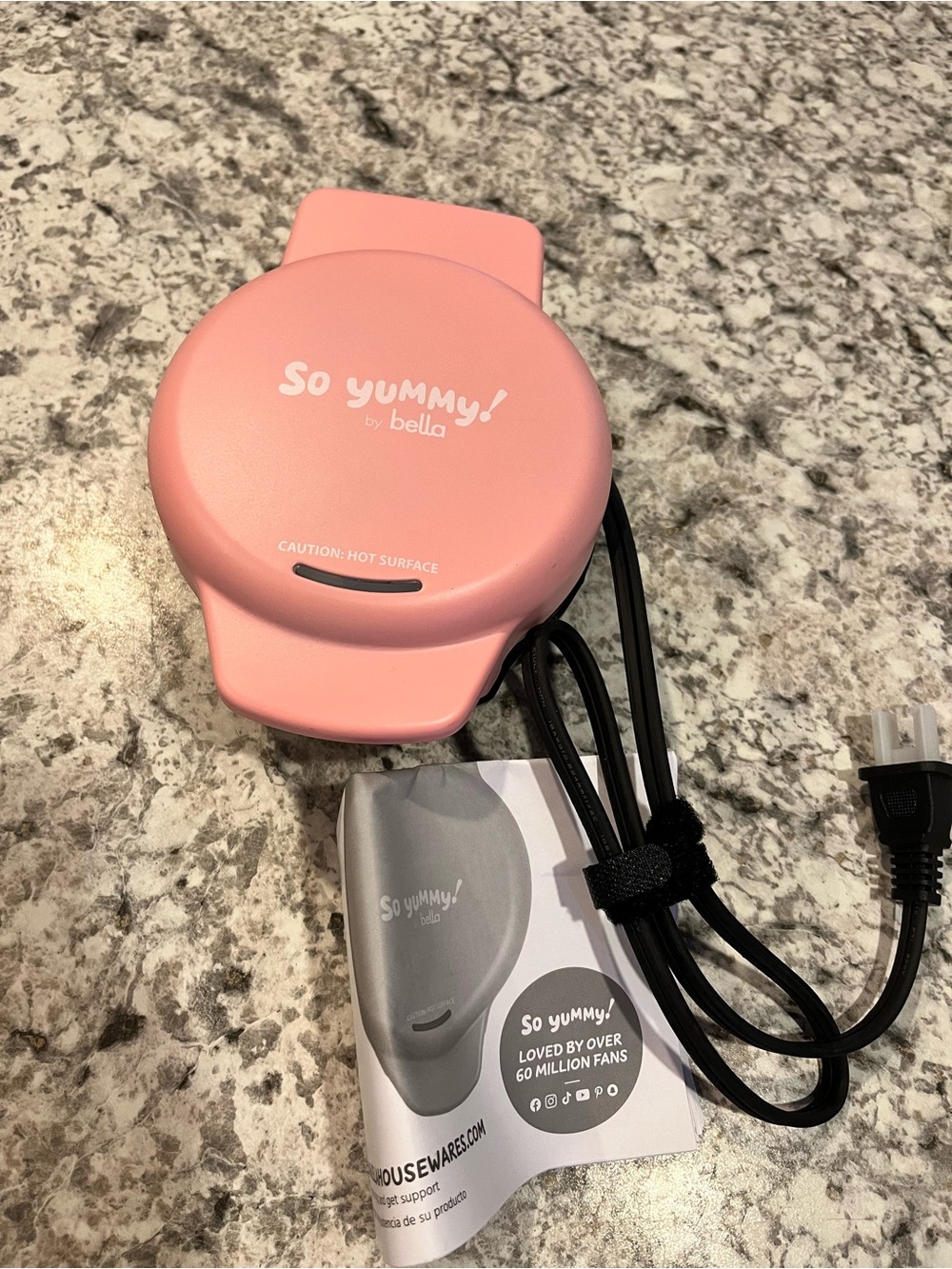 So Yummy by Bella Pink Mini Waffle Maker NIB - Picture 4 of 7